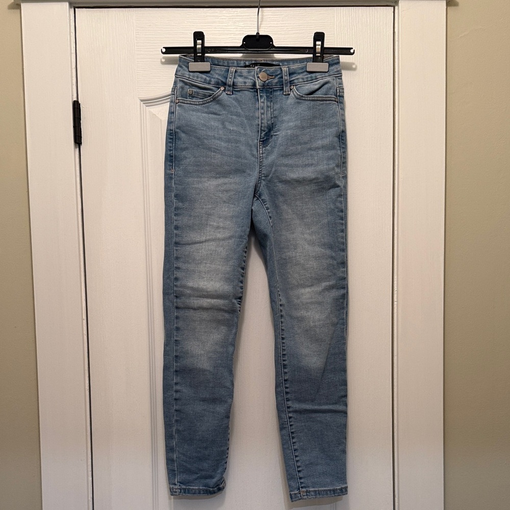 RW&CO. Women's High Rise Light Blue Jegging